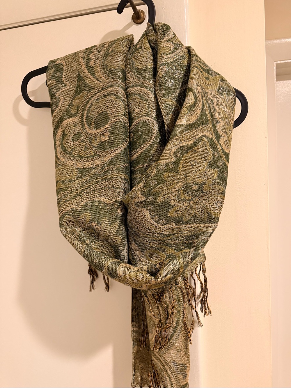 NWOT Reversible Olive Green & Gold Paisley Pashmina Shawl Wrap Scarf✨